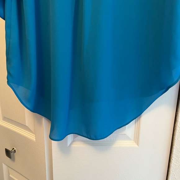 WORTHINGTON WOMAN TURQUOISE OX Hi Lo TOP - Picture 5 of 7